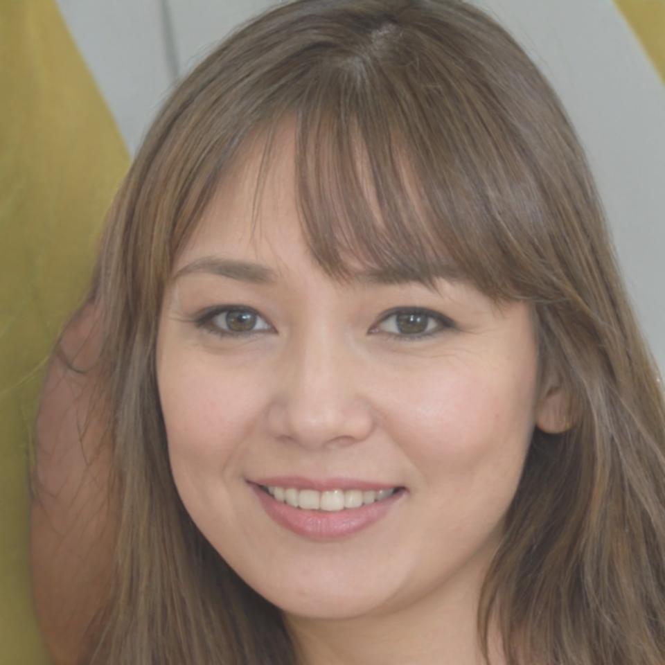 Lisa Chen, Risk Management Expert